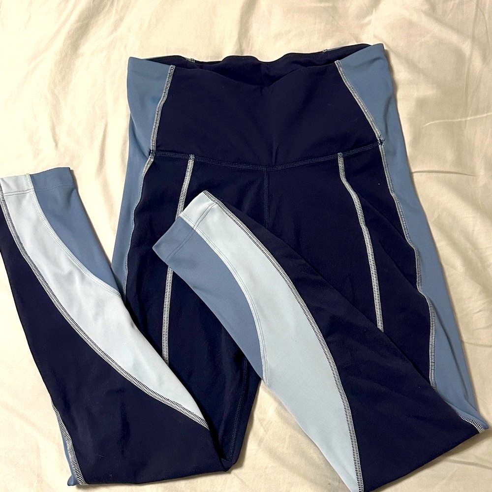 Brand new Reebok Navy and Light Blue Leggings size Small